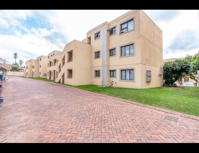 1 BEDROOM APARTMENT TO LET IN WELTEVREDEN PARK